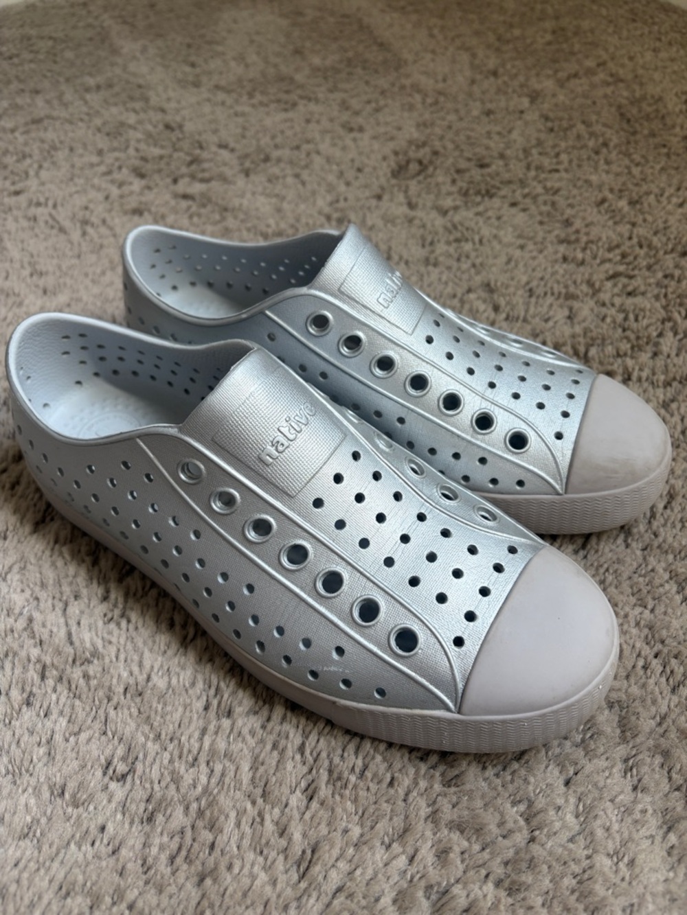Native Metallic Silver Jefferson Slip-On Sneakers - Womens Size 7